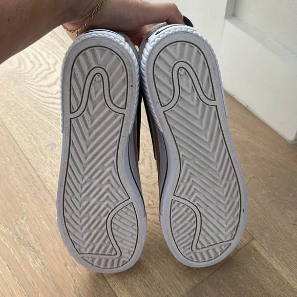 Nike Court Legacy Lift Women’s Sneakers